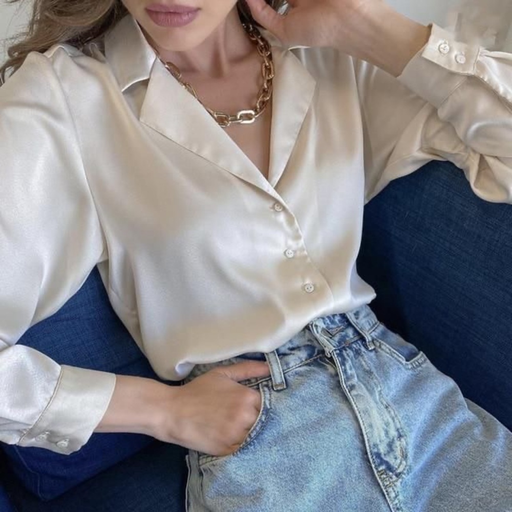 ✨* Satin Button Up Blouse*✨